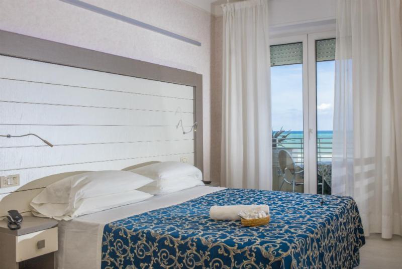 Hotel Record Riccione Buitenkant foto